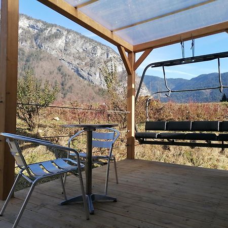 Camping Le Trejeux - Petit Chalet Thônes エクステリア 写真